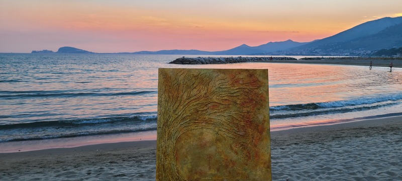 フォルミアのTortugaの海のサンセットとマッジーフランチェスコの絵画　太陽の木　イタリア人現代アーティス