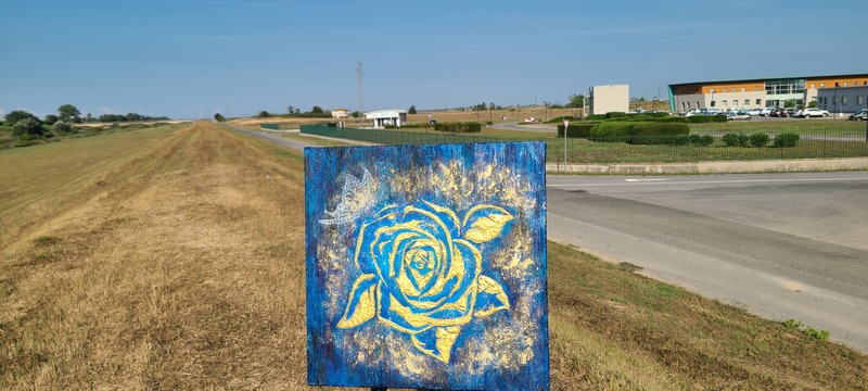 VIRGOとイタリア人現代絵画アーティスト　マッジーフランチェスコの作品「Rosa Blu」青いバラ